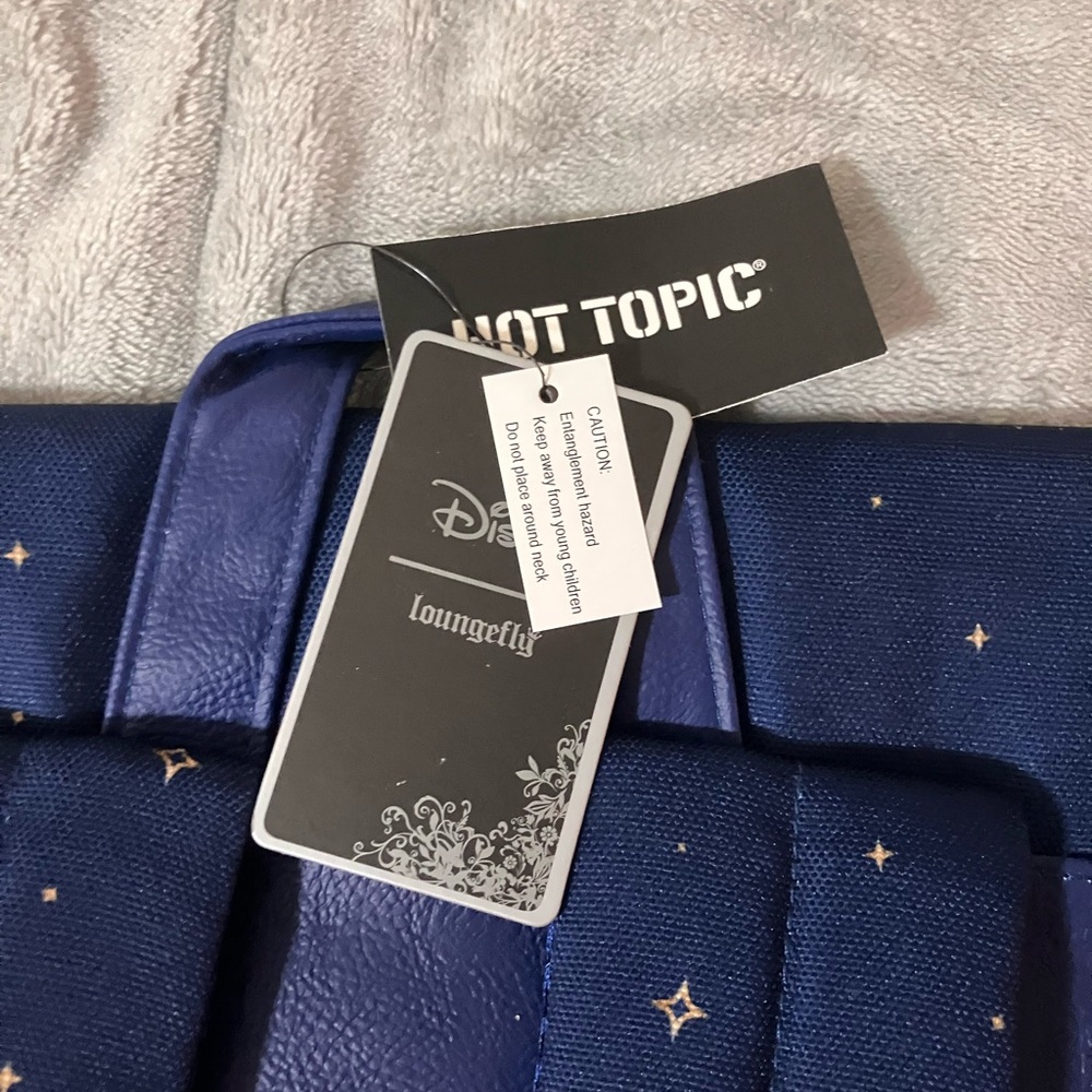 Disney Peter Pan loungefly Blue and Gold Backpack - Picture 7 of 10
